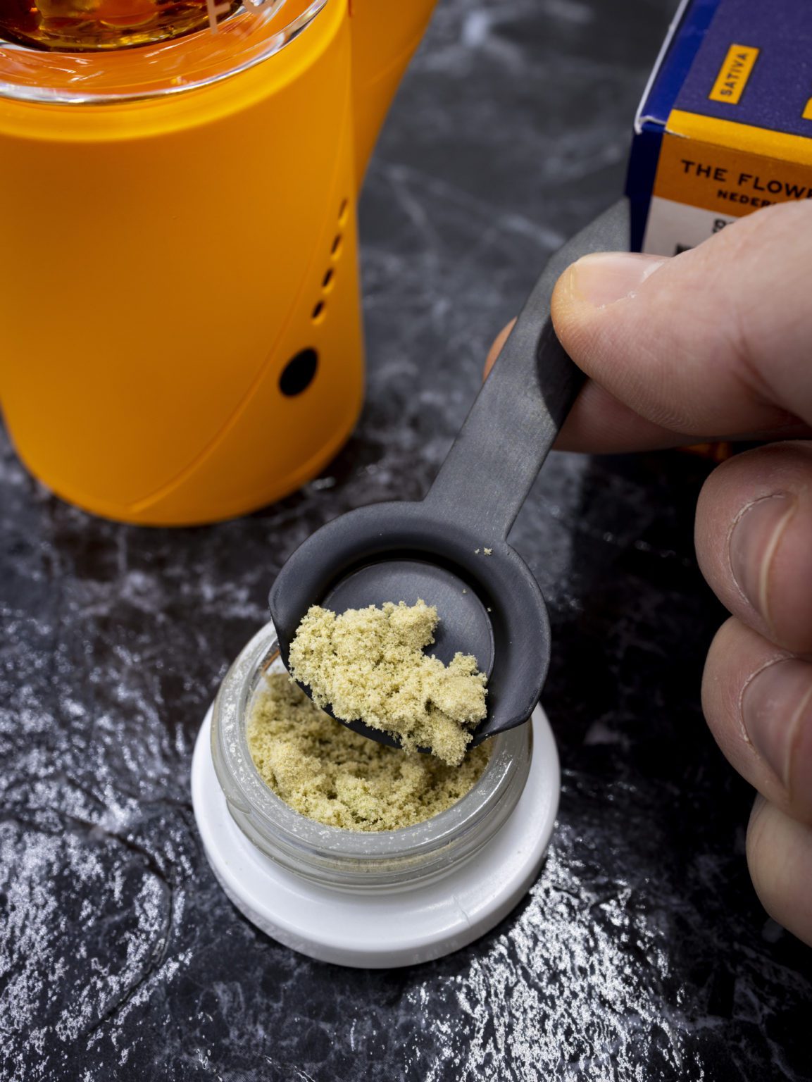 Best Kief Scraper Herb Grinder Scoop & Weed Packing Tool
