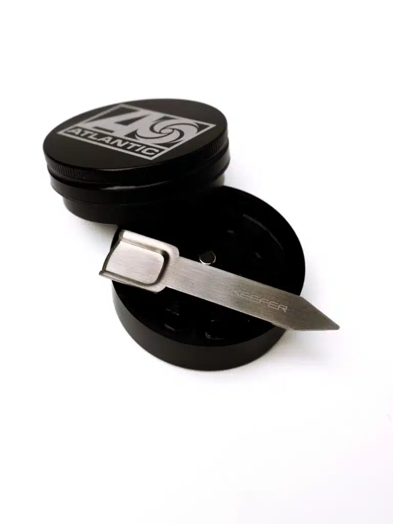 weed-scooper-for-grinder